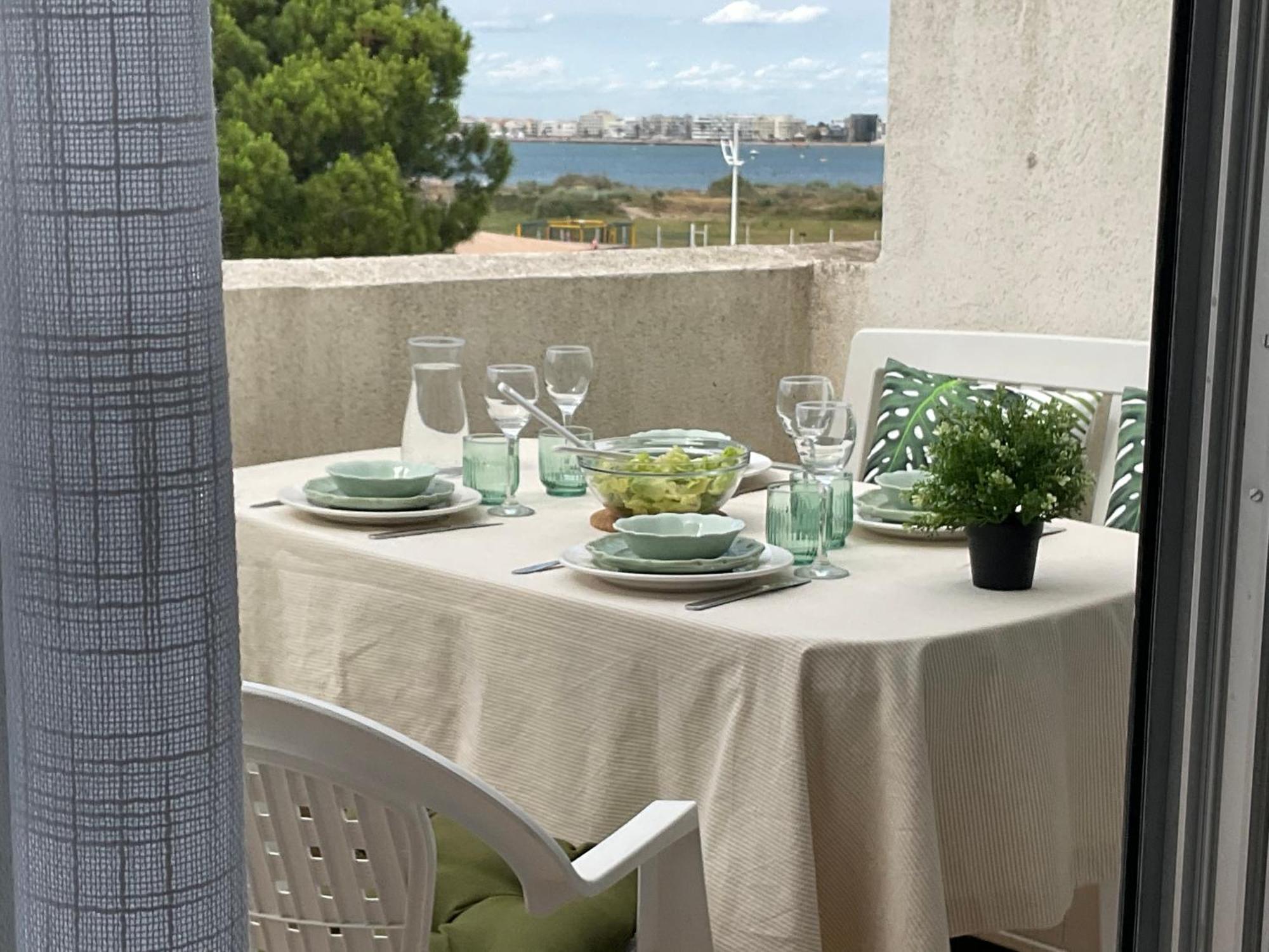Studio Le Vue Mer Acces Direct A La Plage Parking Prive Clim Belle Terrasse Le Grau-du-Roi Eksteriør billede